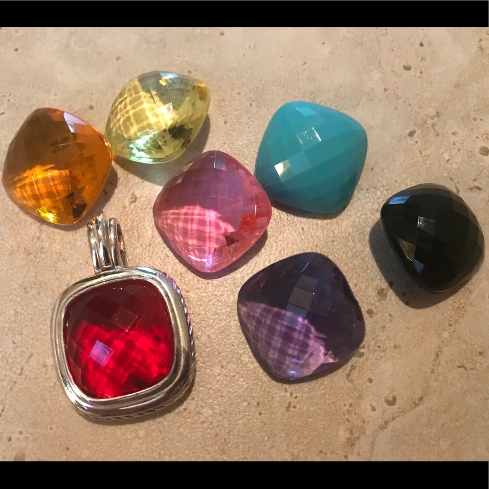 Premier Designs Interchangeable Pendant +7 Stones